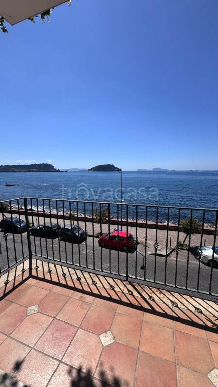 appartamento in affitto a Pozzuoli