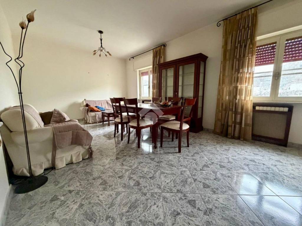 appartamento in affitto a Pozzuoli