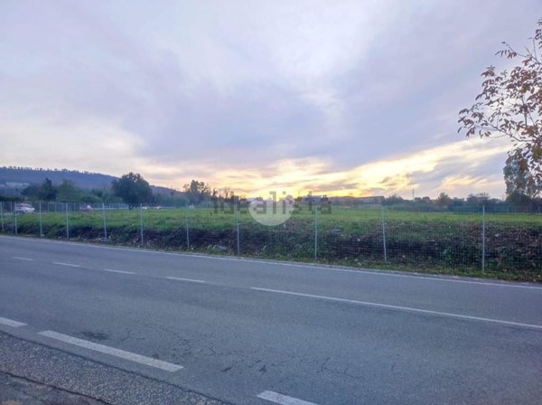 locale commerciale in affitto a Pozzuoli in zona Monterusciello