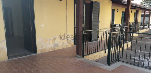 casa indipendente in affitto a Pozzuoli in zona Monterusciello