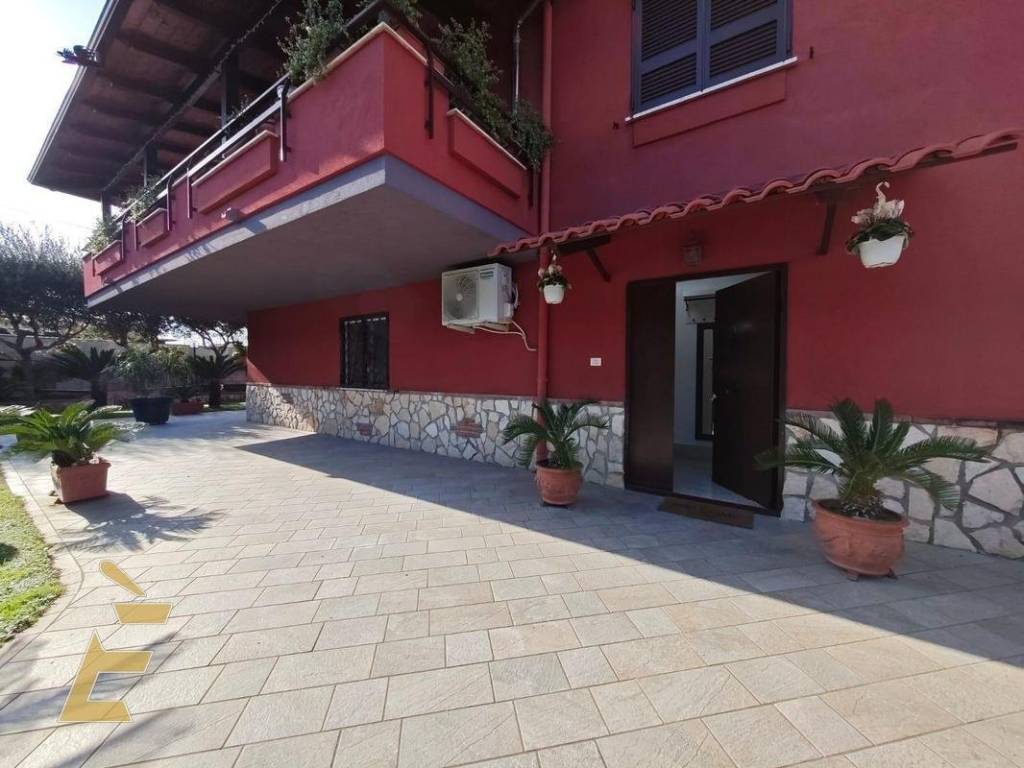 appartamento in affitto a Pozzuoli in zona Licola Lido