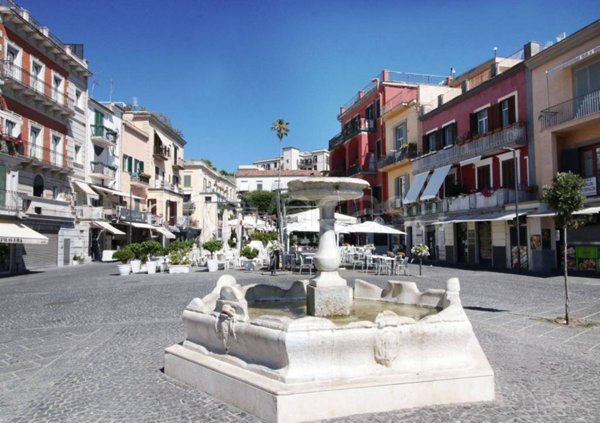 appartamento in affitto a Pozzuoli