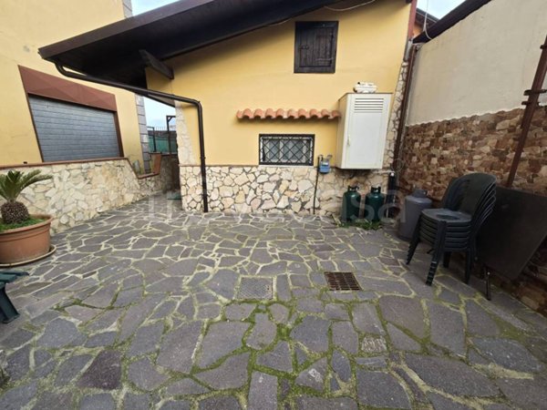 appartamento in affitto a Pozzuoli in zona Monterusciello