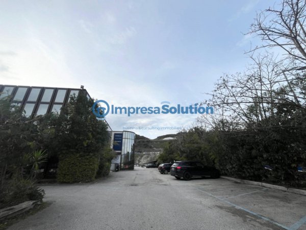 ufficio in affitto a Pozzuoli