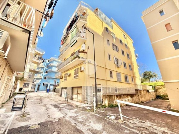 appartamento in affitto a Pozzuoli