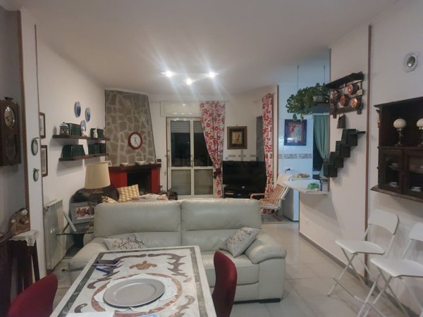 appartamento in affitto a Pozzuoli