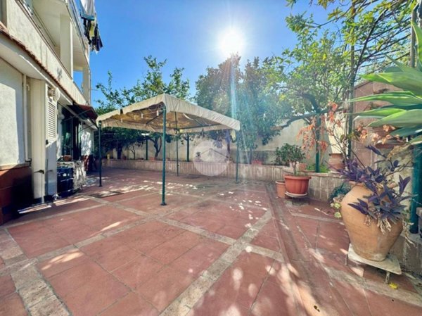 appartamento in affitto a Pozzuoli in zona Arco Felice