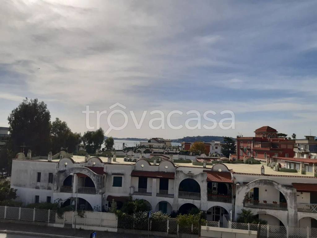 appartamento in affitto a Pozzuoli in zona Arco Felice