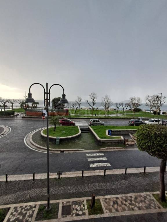 appartamento in affitto a Pozzuoli