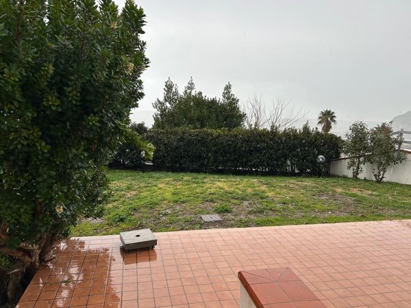 casa indipendente in affitto a Pozzuoli