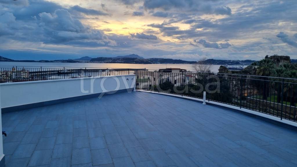 appartamento in affitto a Pozzuoli