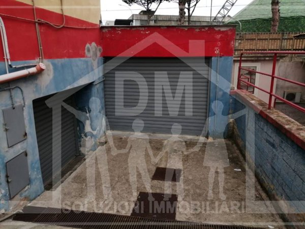 locale commerciale in affitto a Pozzuoli in zona Arco Felice