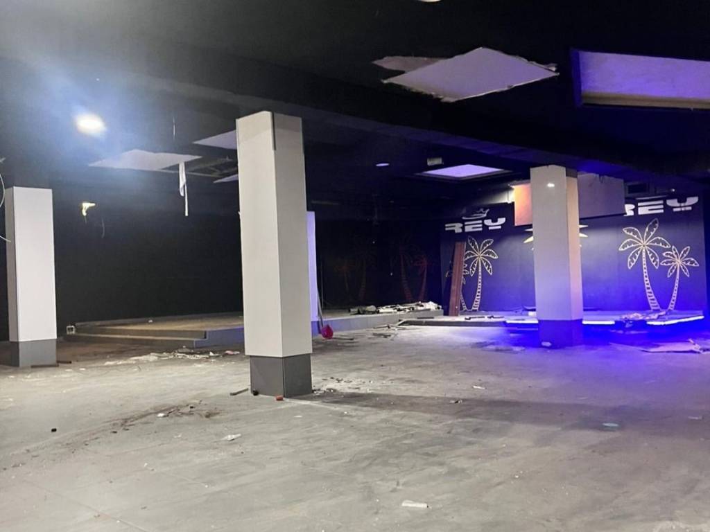 negozio in affitto a Pozzuoli