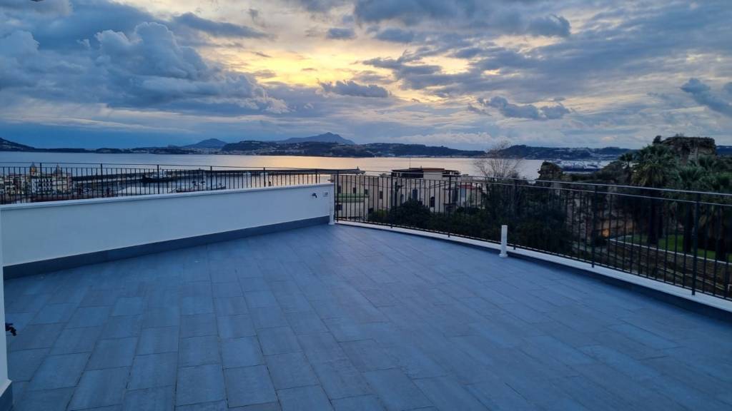 appartamento in affitto a Pozzuoli