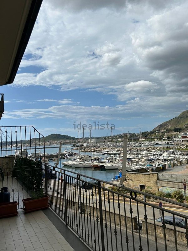 appartamento in affitto a Pozzuoli