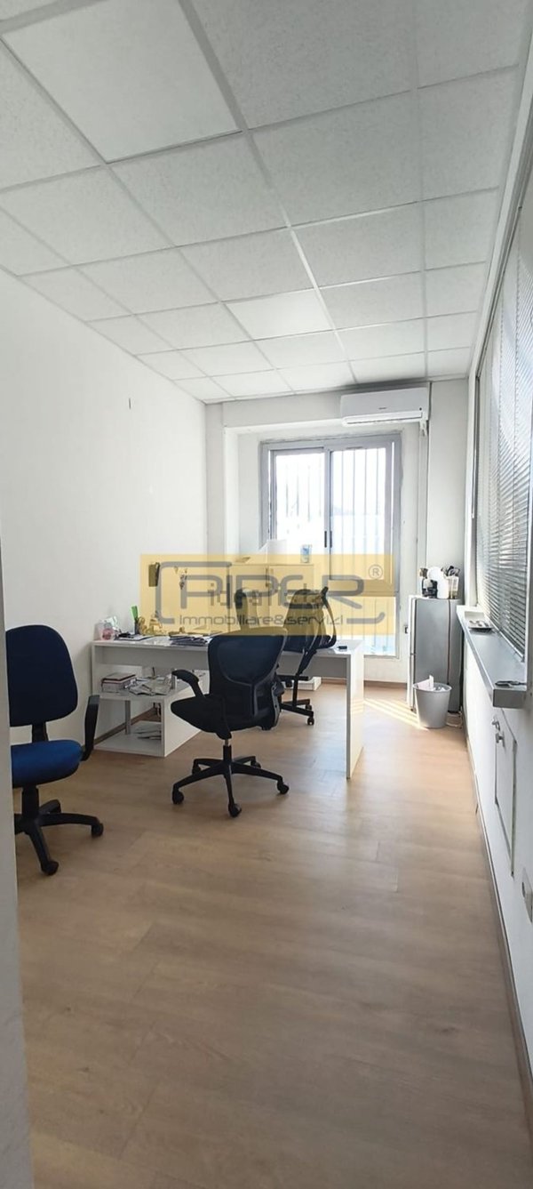 ufficio in affitto a Pozzuoli