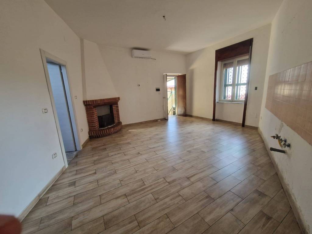 appartamento in affitto a Pozzuoli