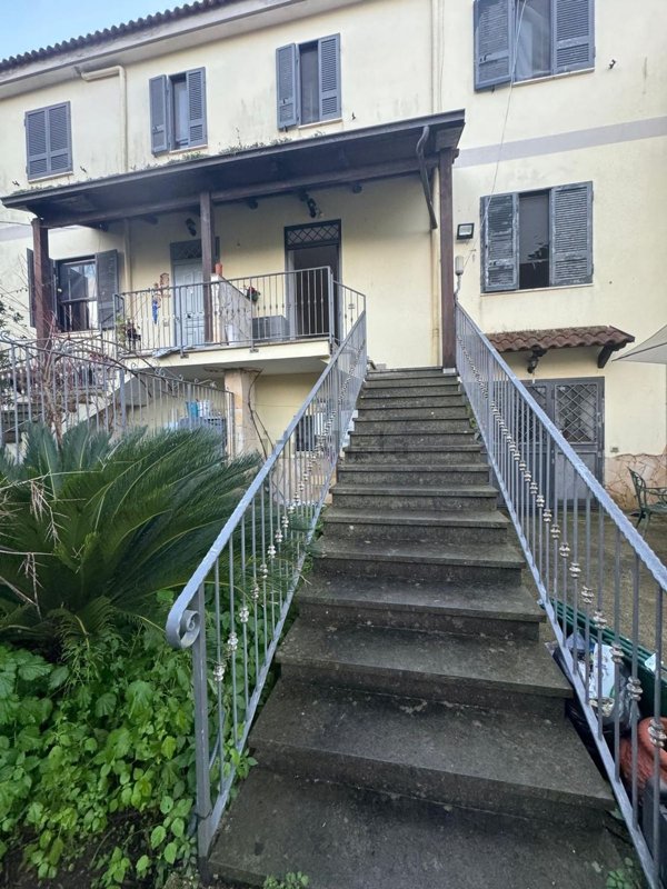 appartamento in affitto a Pozzuoli