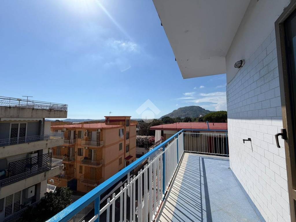 appartamento in affitto a Pozzuoli in zona Solfatara