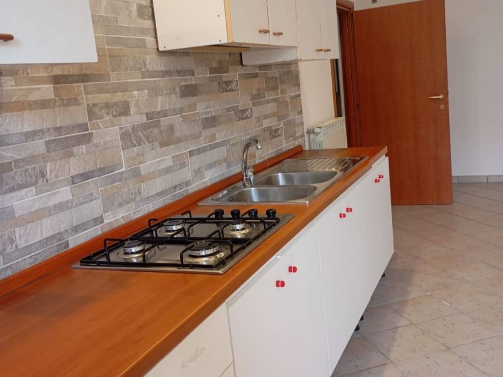 appartamento in affitto a Pozzuoli in zona Arco Felice