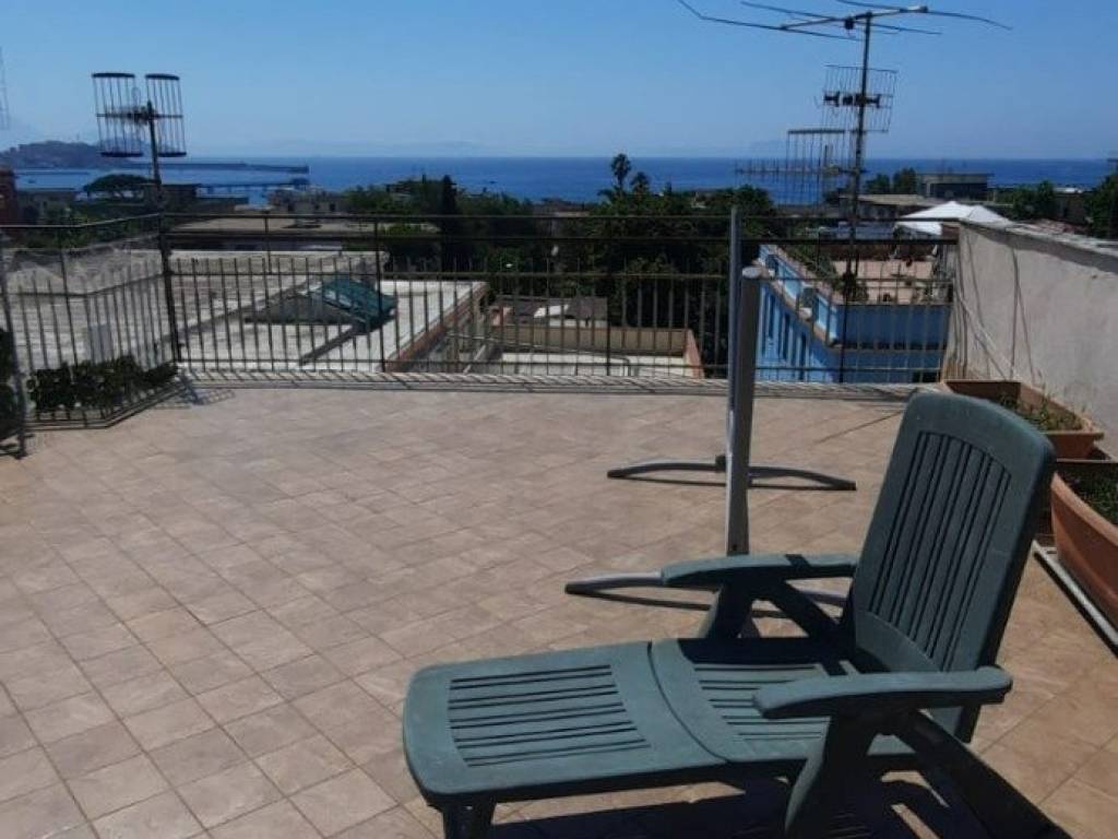 appartamento in affitto a Pozzuoli in zona Arco Felice