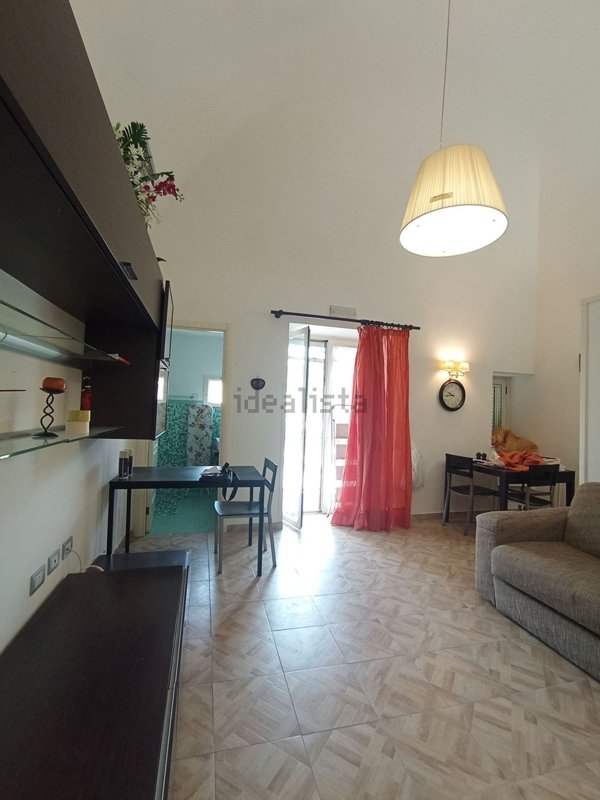 appartamento in affitto a Pozzuoli in zona Lucrino