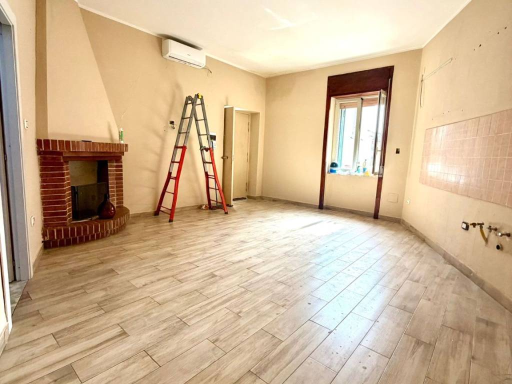 appartamento in affitto a Pozzuoli