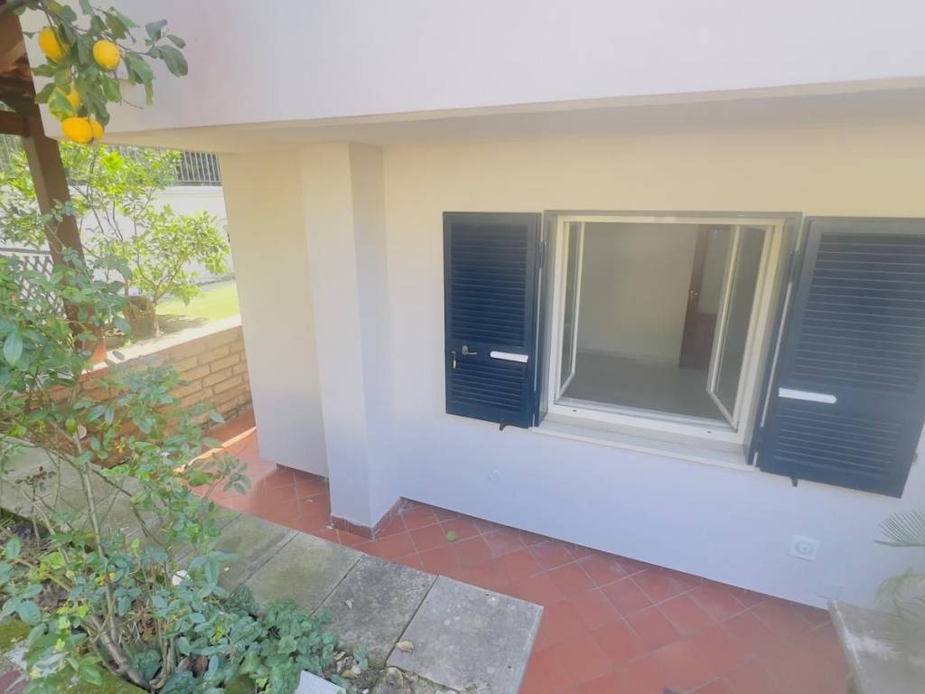 appartamento in affitto a Pozzuoli in zona Toiano