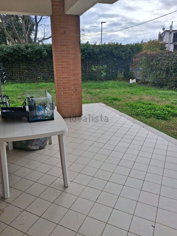 casa indipendente in affitto a Pozzuoli in zona Monterusciello