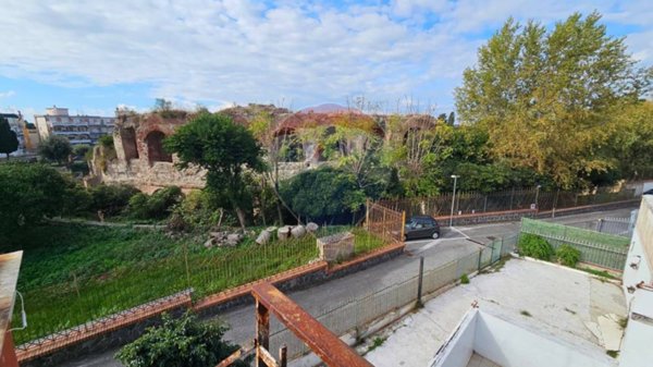 locale commerciale in affitto a Pozzuoli in zona Solfatara