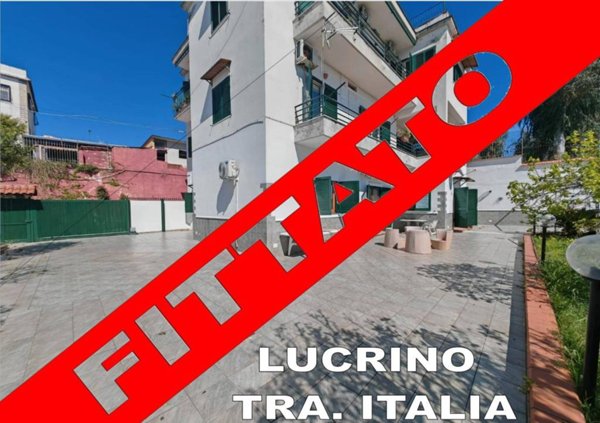 appartamento in affitto a Pozzuoli in zona Lucrino