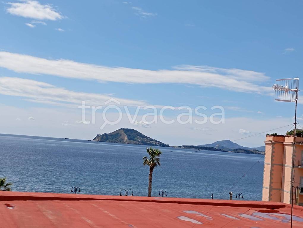 appartamento in affitto a Pozzuoli