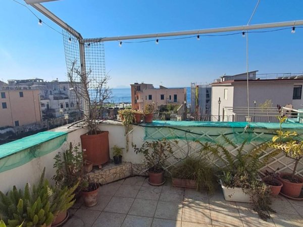 appartamento in affitto a Pozzuoli