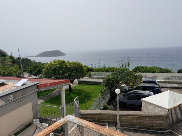 appartamento in affitto a Pozzuoli