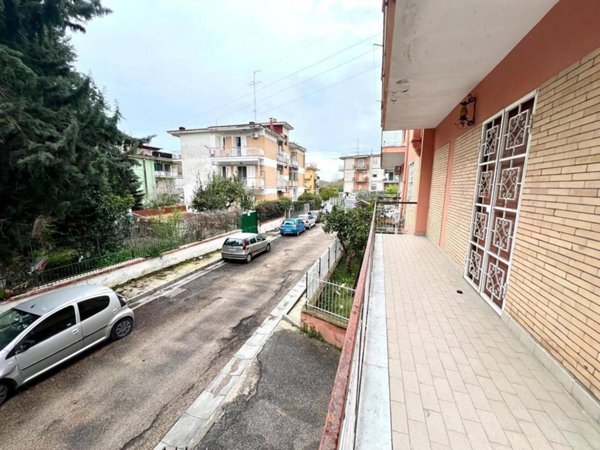 appartamento in affitto a Pozzuoli