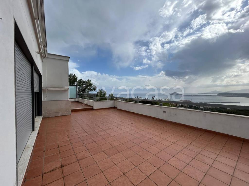 appartamento in affitto a Pozzuoli