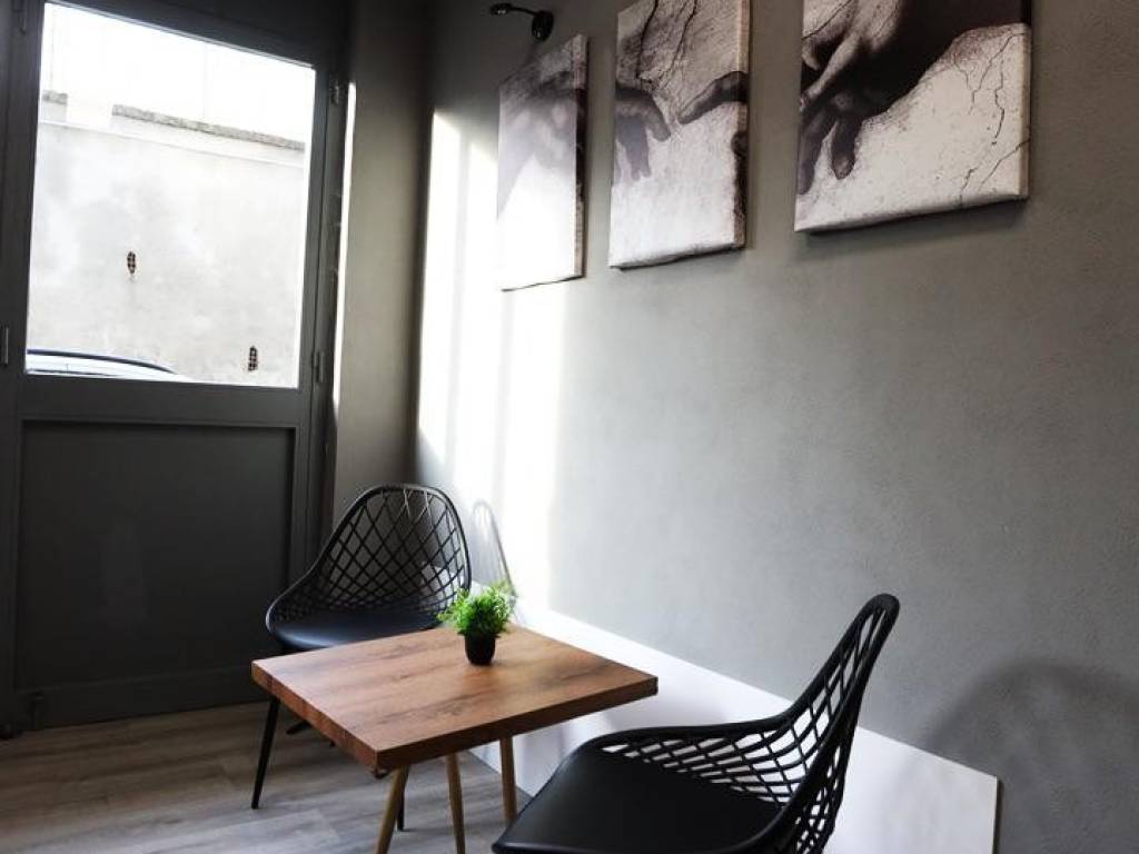 ufficio in affitto a Pozzuoli in zona Monterusciello