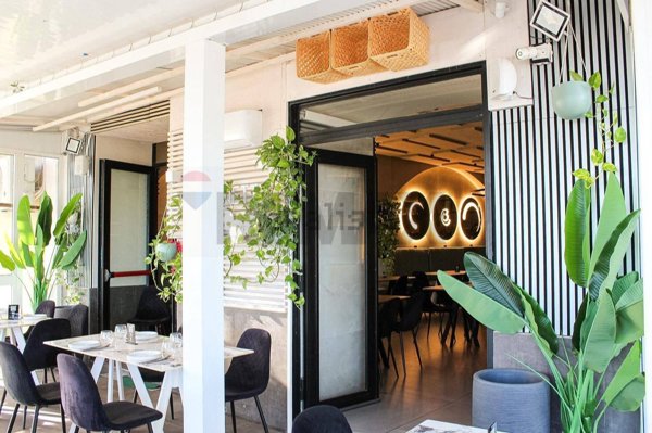 locale commerciale in affitto a Pozzuoli