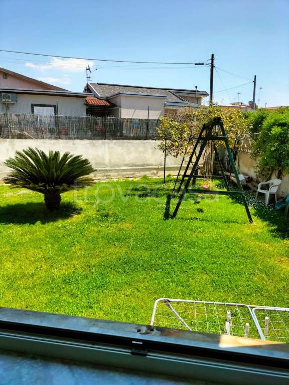 appartamento in affitto a Pozzuoli in zona Lucrino