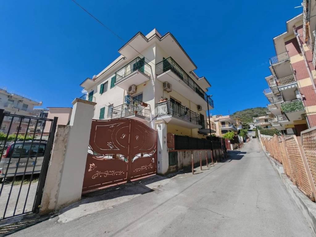 appartamento in affitto a Pozzuoli in zona Arco Felice