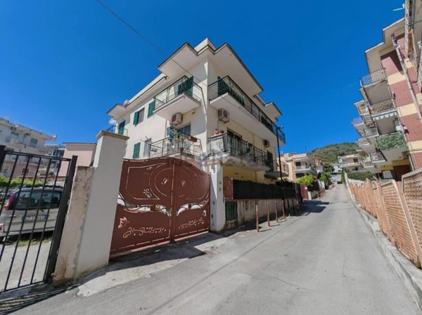 appartamento in affitto a Pozzuoli in zona Arco Felice