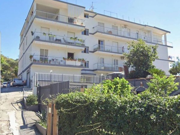 appartamento in affitto a Pozzuoli
