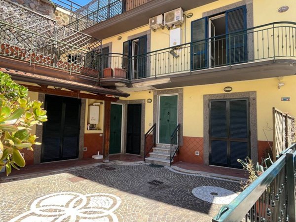 appartamento in affitto a Pozzuoli in zona Solfatara