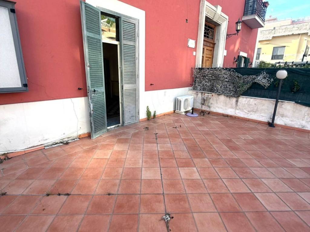 appartamento in affitto a Pozzuoli in zona Solfatara