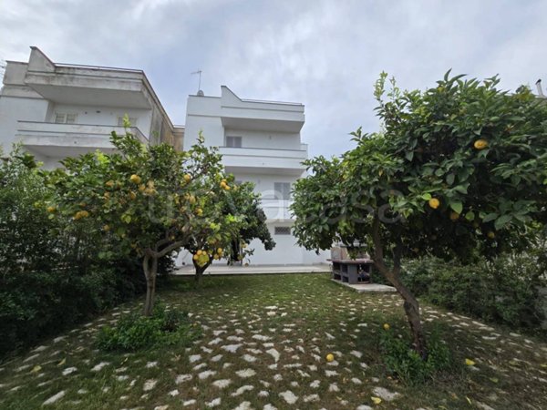 casa indipendente in affitto a Pozzuoli in zona Monterusciello