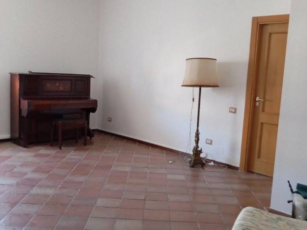 appartamento in affitto a Pozzuoli