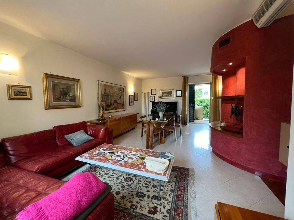 casa indipendente in affitto a Pozzuoli in zona Monterusciello