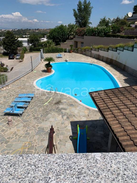 appartamento in affitto a Pozzuoli in zona Monterusciello