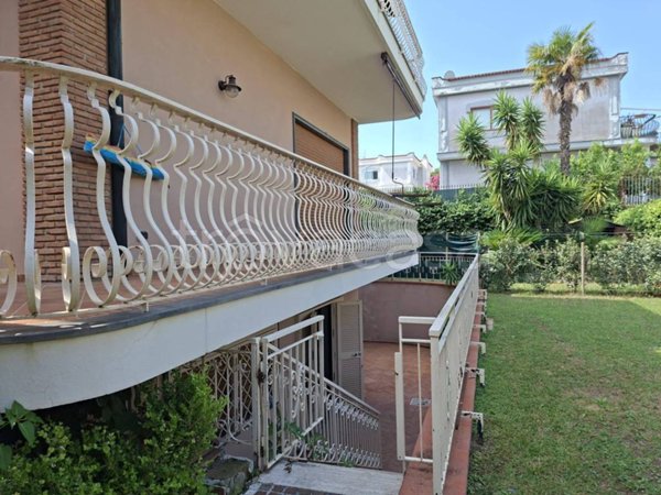 appartamento in affitto a Pozzuoli in zona Arco Felice
