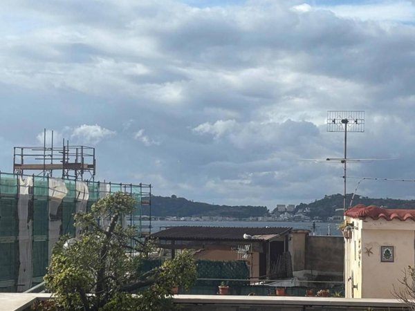 appartamento in affitto a Pozzuoli